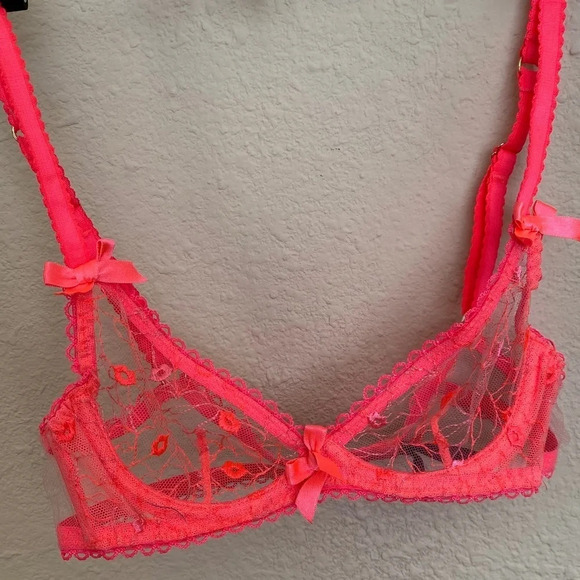 L’Agent Agent Provocateur neon melon bright pink lace mesh‎ bra 32A kisses lips - Picture 2 of 9